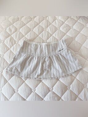 𝜗𝜚 abercrombie & fitch rare vintage pinstripe mini skirt
